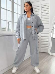 SHEIN EZwear 大碼字母圖案落肩袖襯衫&翻蓋口袋短款背心和褲子 - 灰色 - 查看 3