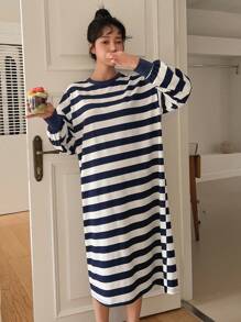 DAZY Vestido homewear con estampado de rayas de hombros caídos - Azul Marino - Ver 3