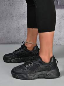 Women's Outdoor Comfortable Non-slip Breathable Round Toe Low-top Lace-up Athletic Shoes