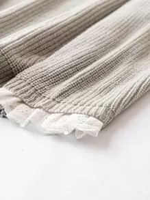 SHEIN LUNE Plus Size Lace Hem Patchwork Raglan Sleeve Long Sleeves Pullover Sweater - Grey - View 3