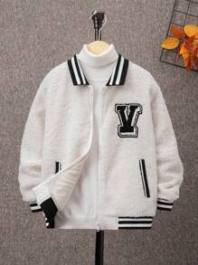 SHEIN Chico preadolescente Cazadora teddy con parche de letra ribete de rayas sin jersey