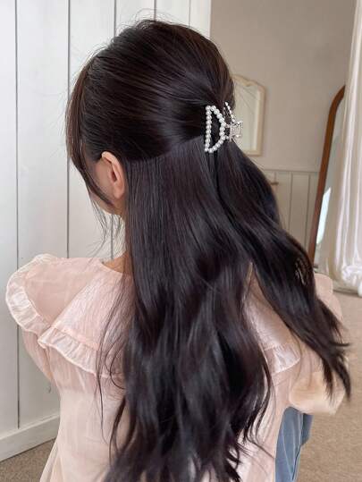 DAZY Pearl Decorated Hair Claw Suitable For Women Daily Use Elegant Claw Clips Hair Clips Hair Jaw Clip Hair Clamps Hair Clutch Hair Catcher Clip