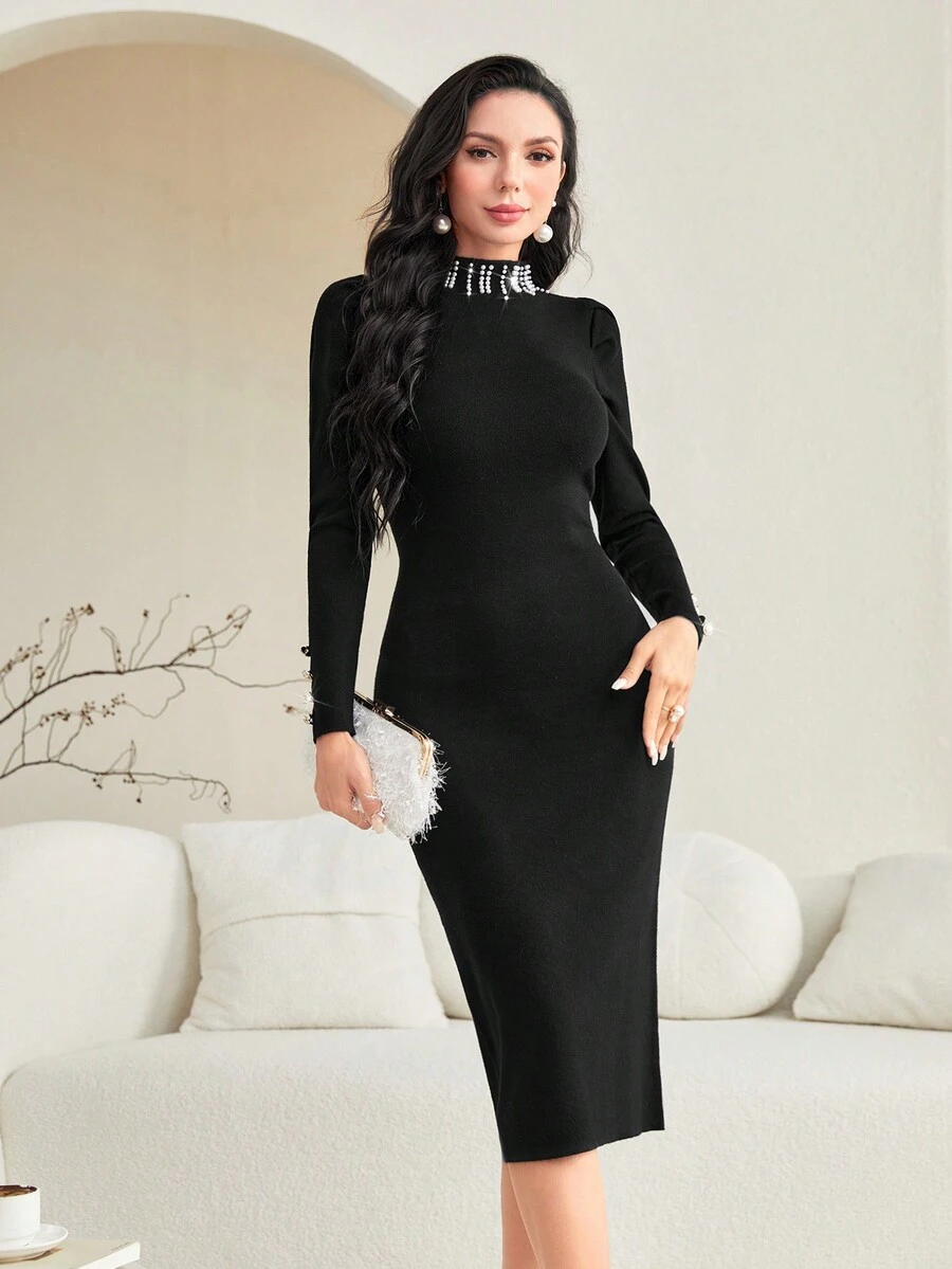 Modelyn 字母圖案小高領緊身毛衣洋裝 - 黑色 - 查看 1