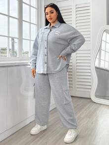 SHEIN EZwear 大碼字母圖案落肩袖襯衫&翻蓋口袋短款背心和褲子 - 灰色 - 查看 4