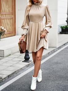 Cổ diềm Tay áo lồng đèn Đầm - Màu be - Xem 6