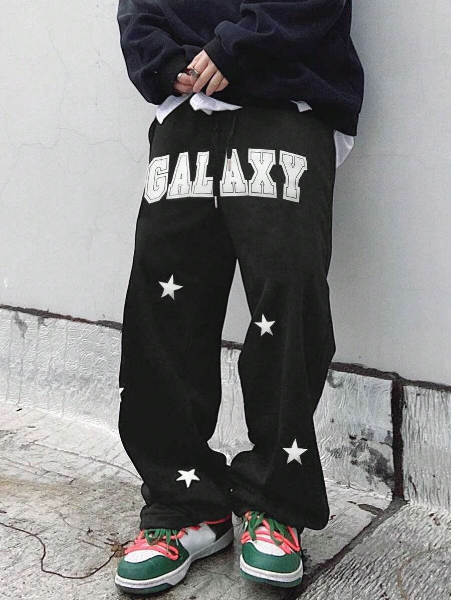 Manfinity EMRG 男士星星&字母圖形束腰寬鬆運動褲 - 黑色 - 查看 1