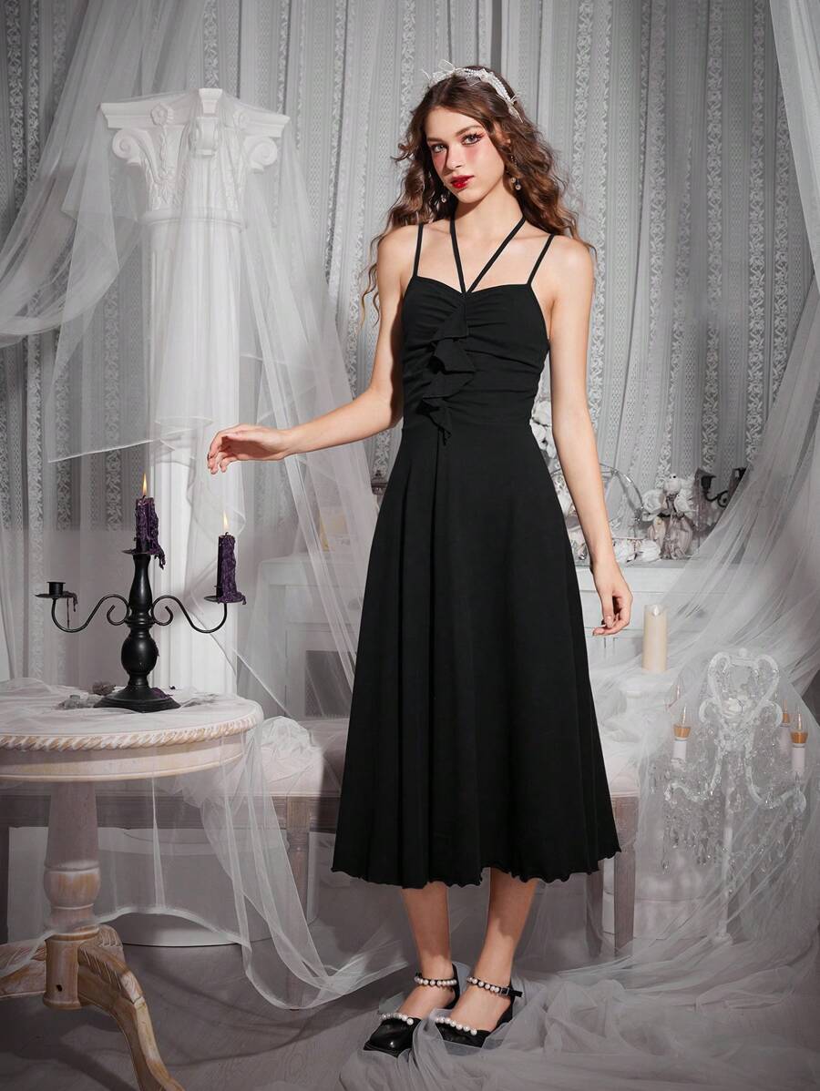 SHEIN MOD 素色抽繩胸部褶皺吊帶連衣裙 - 黑色 - 查看 1