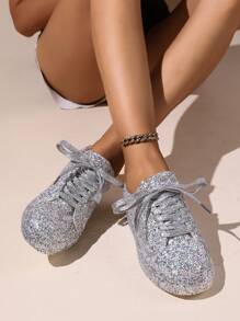 秋冬女士时尚防滑耐磨角色扮演闪亮休闲运动鞋，配银色亮片和装饰丝带，女士运动鞋