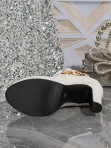 Fall/Winter 2025 High Heel Boots - White - View 6