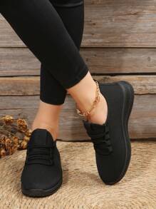 Sporty Black Breathable Running Shoes For Women
