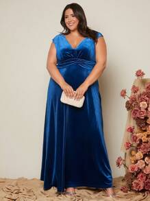 SHEIN Belle Plus Ruched Front Velvet Bridesmaid Dress Formal Dress - Blue - View 5