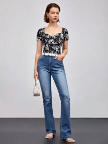 BizChic Floral Print Sweetheart Neck Tee - Black - View 6