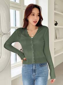 DAZY Áo len cardigan có nút trang trí hình con sò phía trước - Màu xanh Ô liu - Xem 4