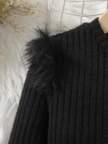 SHEIN Young Girl Fuzzy Trim Tee & Belted Skirt - Black - View 7