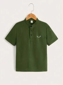 SHEIN Garoto pré-adolescente Galhadas Imprimir Gola Simulada Camiseta Polo