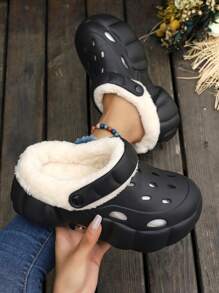 2023 Autumn New Style Women's Breathable Closed Toe Hollow Sandals With Thick Bottom, Slippers With Increased Wedge Heels, Non-Slip And Warm Slippers - Black - View 6