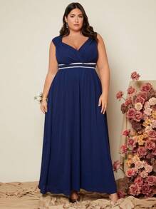 SHEIN Belle 大碼雞心領口珍珠膠帶細節伴娘洋裝 - 藍色 - 查看 2