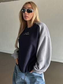 DAZY Sudadera Con Hombro Caído, Bordado De Letras Y Bloques De Color - Azul Marino - Ver 4