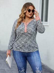 SHEIN LUNE 大碼段染半鈕扣T恤 - 彩色 - 查看 1