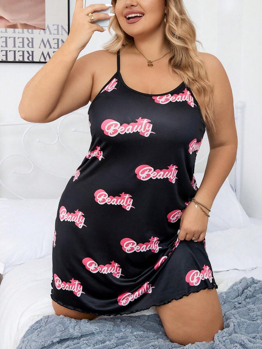 Plus Letter Graphic Rau diếp Viền Cami Váy ngủ - Nhiều màu - Xem 1