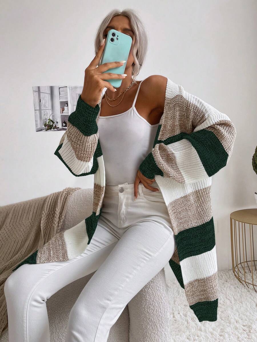 SHEIN Essnce Cárdigan largo de color combinado con parte delantera abierta de manga murciélago - Verde - Ver 1