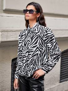 EURMUSE 斑馬條紋繫帶領襯衫 - 黑與白 - 查看 3