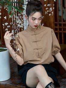 DAZY Chất rắn Nút Ếch Mặt trước Ống tay áo Áo - Màu Khaki - Xem 5