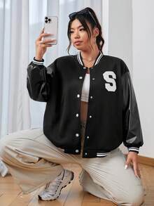 SHEIN EZwear 大碼字母植絨條紋飾邊落肩袖學院風夾克 - 黑色 - 查看 6