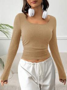 SHEIN EZwear 素色大圓領側收褶短款T恤 - 卡其色 - 查看 4