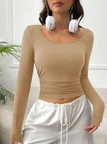 SHEIN EZwear 素色大圓領側收褶短款T恤 - 卡其色 - 查看 2