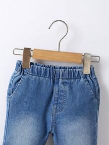 中性寶寶休閒可愛角色圖形淺色寬鬆牛仔褲