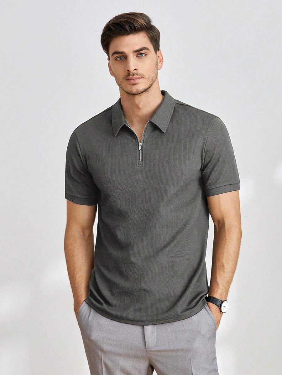 Manfinity BRENVOR Men Solid Quarter Zip Polo Shirt