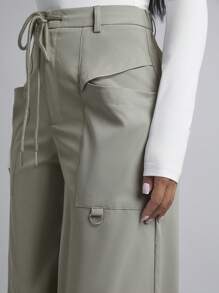 SHEIN PETITE 有蓋口袋側抽繩腰闊腿褲 - 綠色 - 查看 4