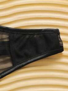 Set de lencería de malla en contraste con abertura - Negro - Ver 3