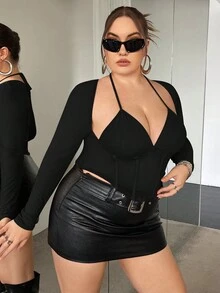 SHEIN ICON Plus Solid Asymmetrical Hem Halter Neck Crop Top - Black - View 4