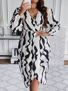 SHEIN Franclia 大碼通體印花燈籠袖裹身下擺洋裝 - 杏色 - 查看 4