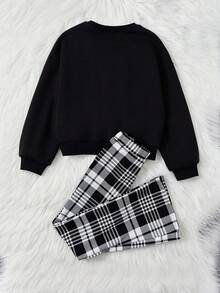 SHEIN Tween Girl Slogan Graphic Drop Shoulder Pullover & Plaid Flare Leg Pants - Black and White - View 5