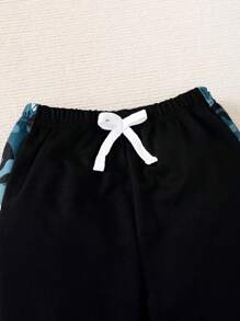 Young Boy Camo Print Raglan Sleeve Hoodie & Sweatpants - Black - View 4