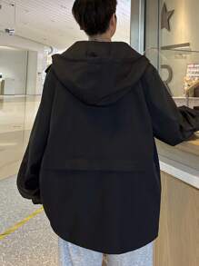 Manfinity Hypemode Loose Men's Hooded Jacket With Flap Pockets, Drop Shoulder And Drawstring Detail - Black - View 2