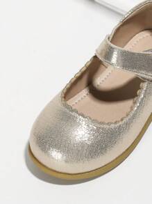 女孩秋天和冬天日常簡約風和多用途平底鞋&瑪麗珍公主鞋適用於舒服的穿戴校園