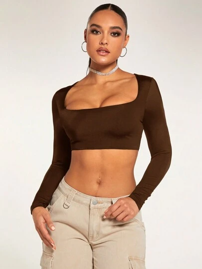 Silquee Top crop de cuello cuadrado