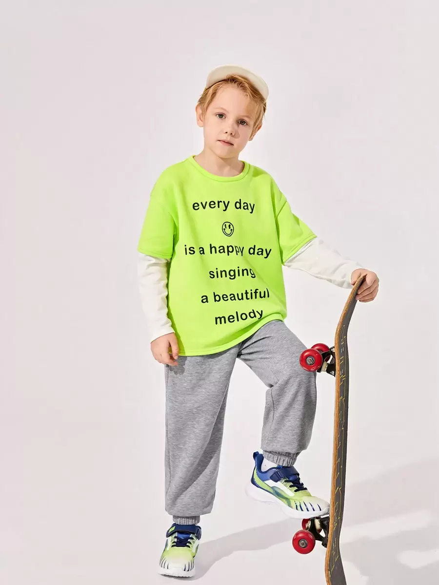 SHEIN Cậu bé Tween Đồ họa Khẩu hiệu Tee 2 trong1 & Quần nỉ - màu xanh lá - Xem 1