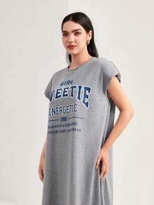 Mulvari 標語圖案蝙蝠翼袖T恤洋裝 - 淺灰色 - 查看 6