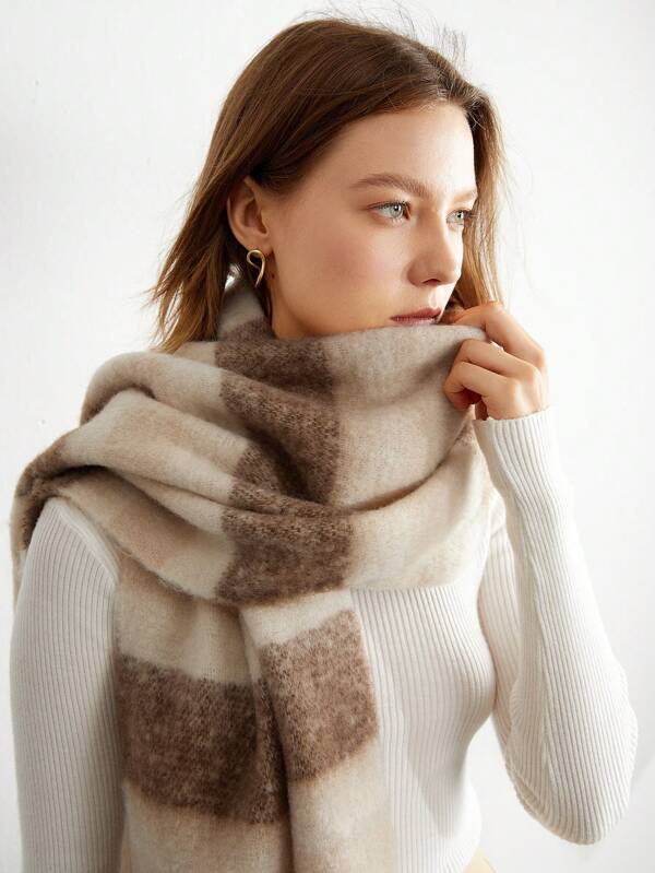 BizChic Women's Warm And Comfortable Scarf Suitable For Winter Use Elegant