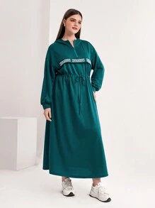 Mulvari 大碼字母圖案腰部抽繩連帽洋裝 - 綠色 - 查看 5