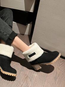 新款冬季女式雪地靴防滑保暖時尚短靴女高跟增高 - 黑與白 - 查看 4