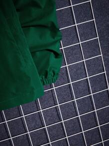 Manfinity VCAY Chaqueta con capucha y botones de media ala holgada con parche de letras para hombres
