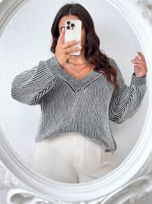 SHEIN Unity Áo len chui đầu dáng rộng cổ chữ V tay dài họa tiết sọc đen trắng cỡ lớn dành cho nữ, mùa thu/đông - Đen và trắng - Xem 2