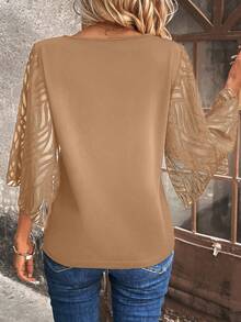 SHEIN Clasi 純色 V 領蝙蝠翼袖T恤 - 卡其色 - 查看 2