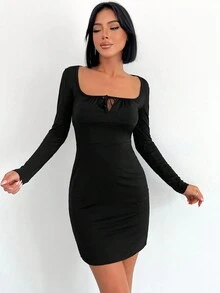 SHEIN Vestido ajustado con busto fruncido y lazo en la parte delantera - Negro - Ver 3